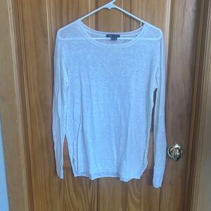 VINCE White Long Sleeve Light Weight Sweater